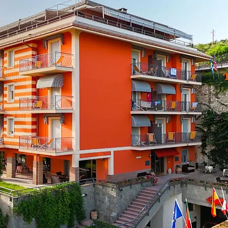 Tirreno Hotell Lavagna