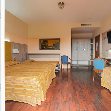 Tirreno Hotell Lavagna